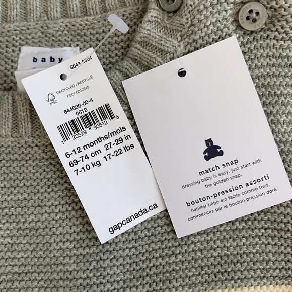 *SOLD* NWT Gap Baby striped long-sleeve onesie size 6-12m - Picture 5 of 6